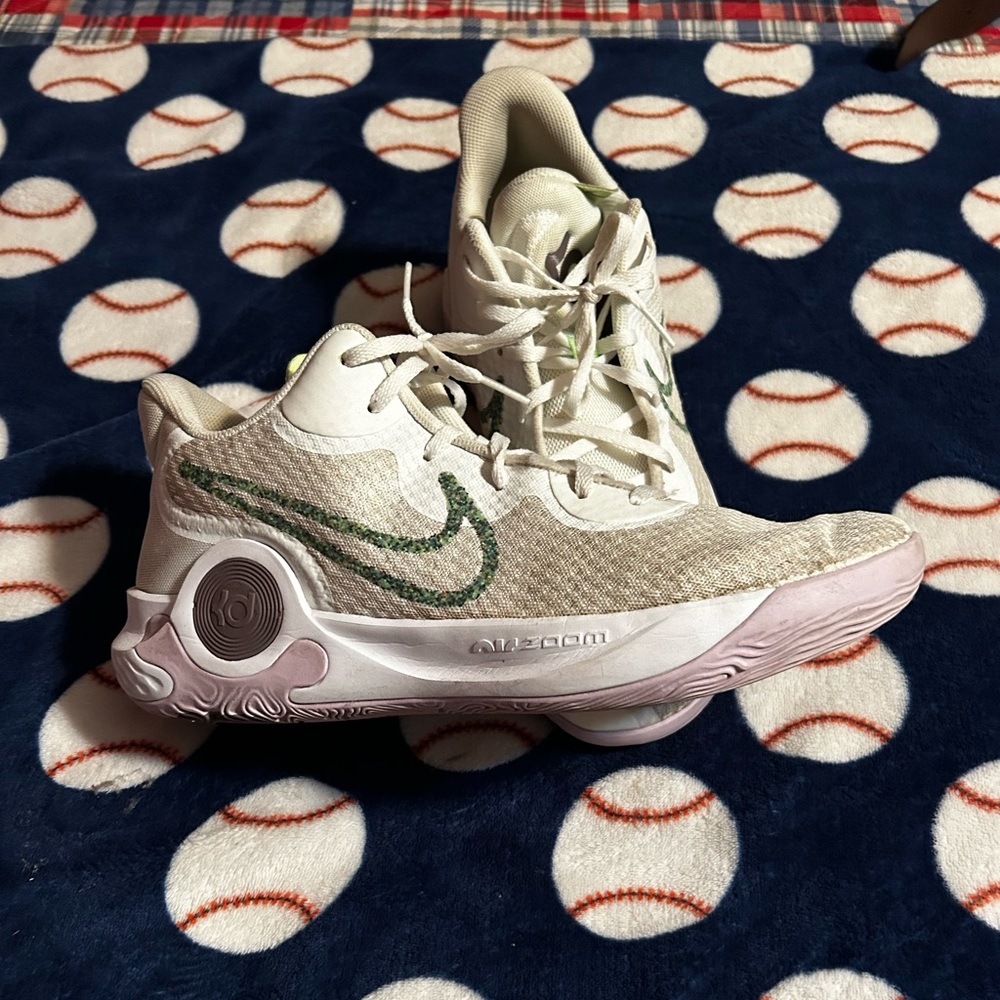 Men’s Nike basketball shoes